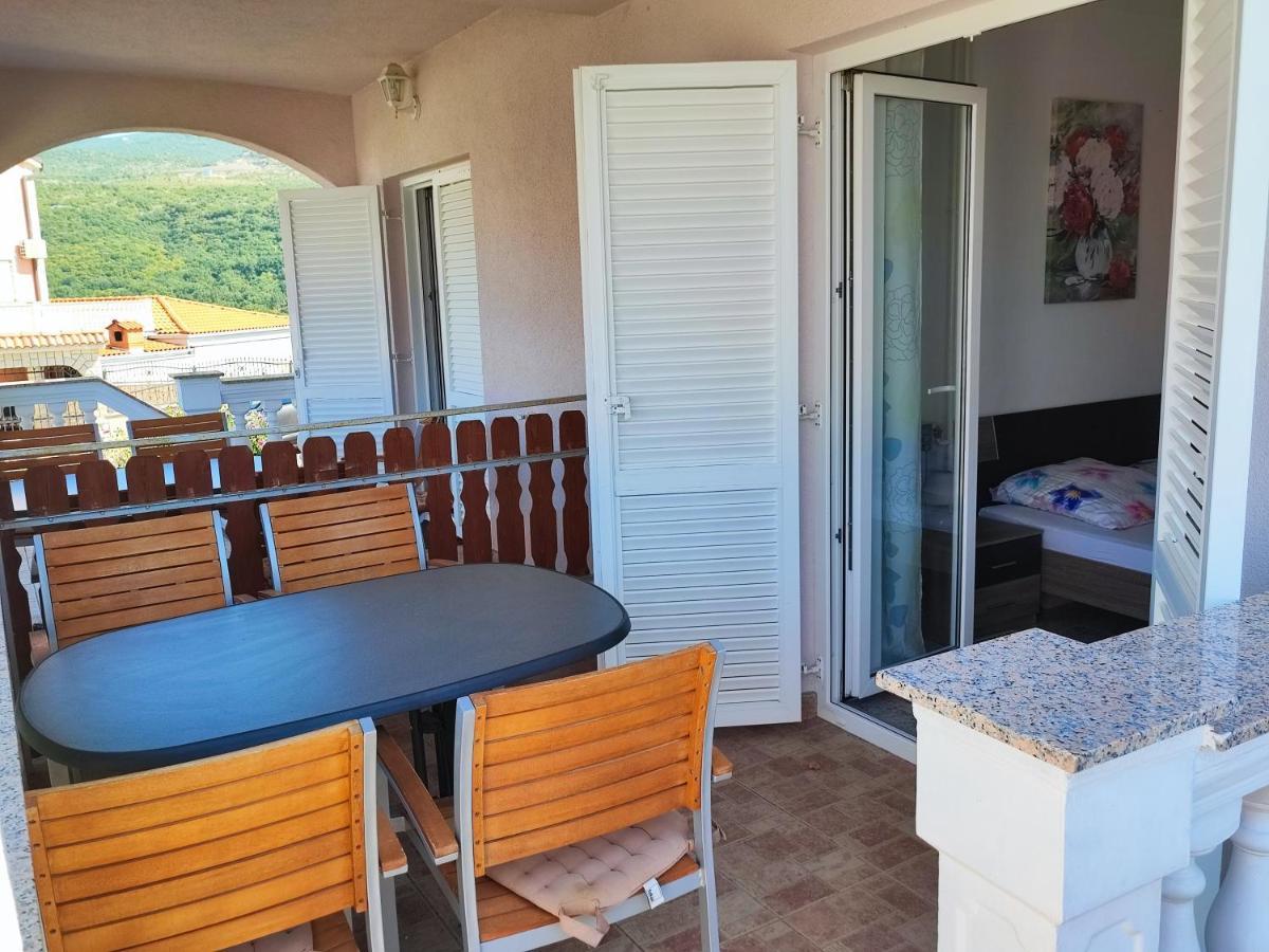 Apartmani Sabira Novi Vinodolski Exterior photo